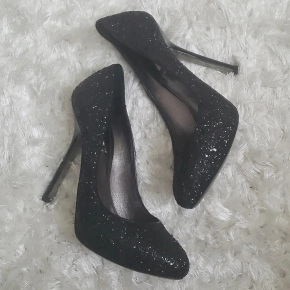 𝅺MIU Miu made in Italy gorgeous heels size 7.5